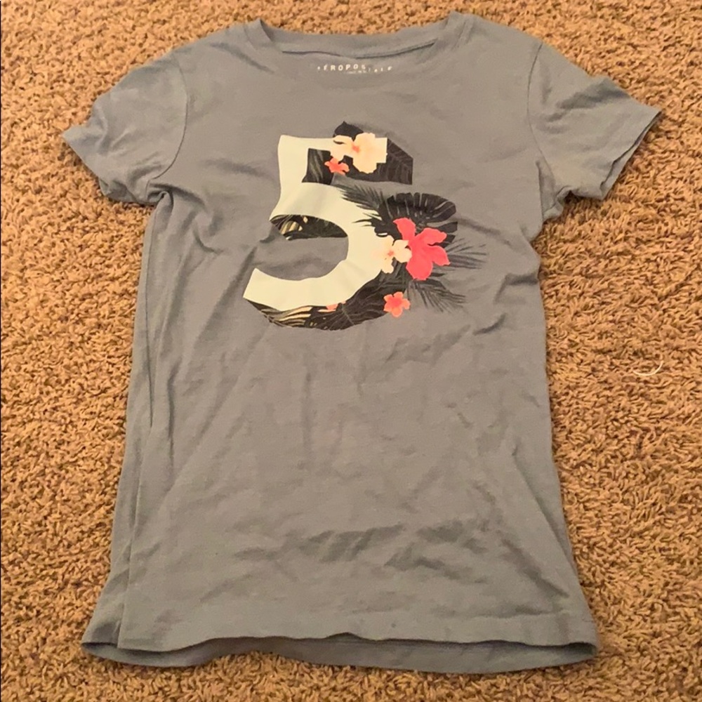 Aeropostale t shirt !
